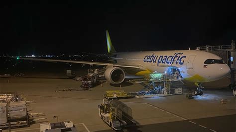 5j827